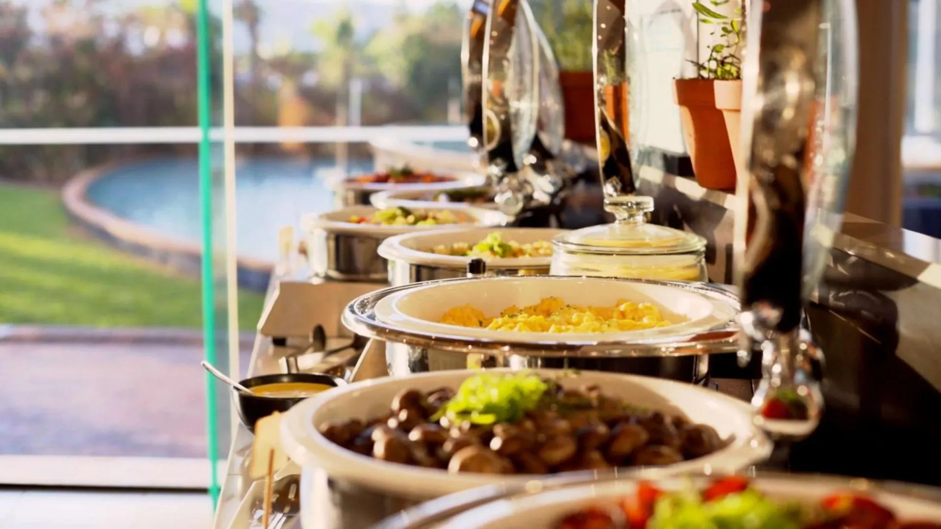 *****  Hilton Cairns Hotel Australia