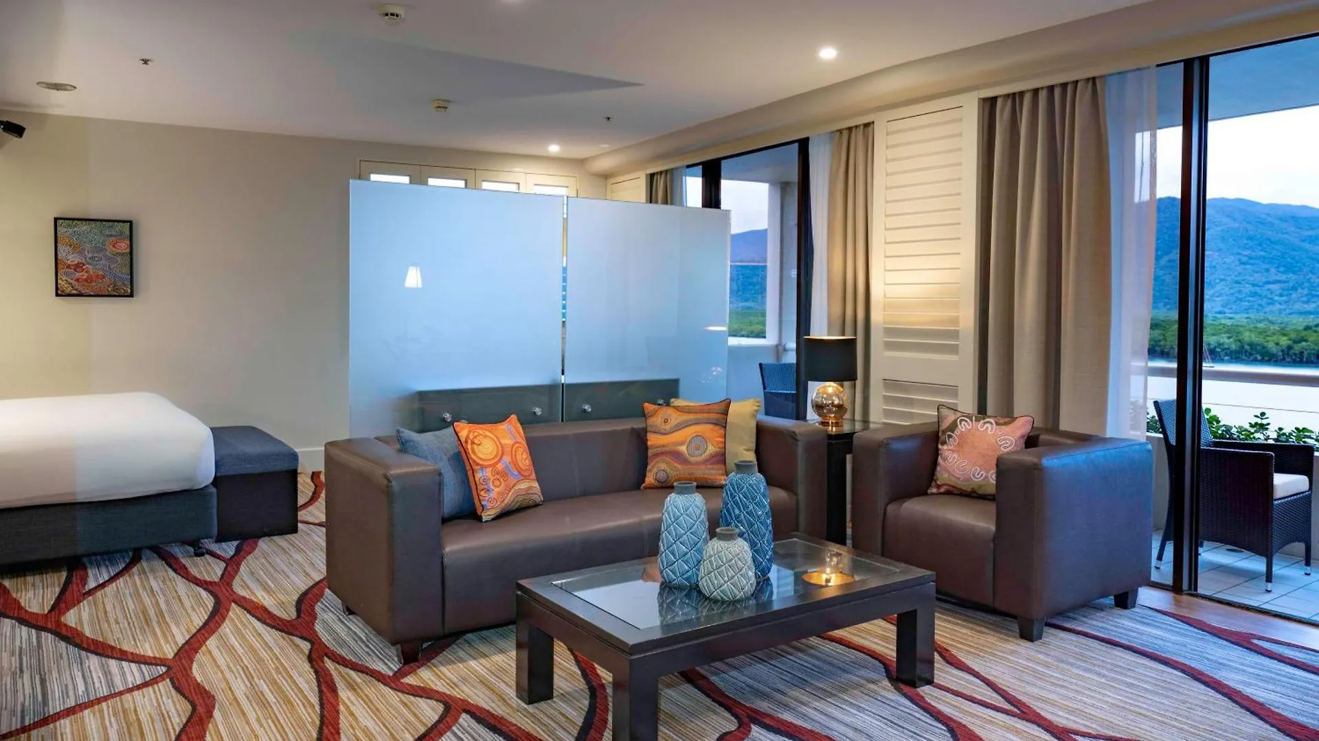 Hilton Cairns Hotel 5*,  Australia