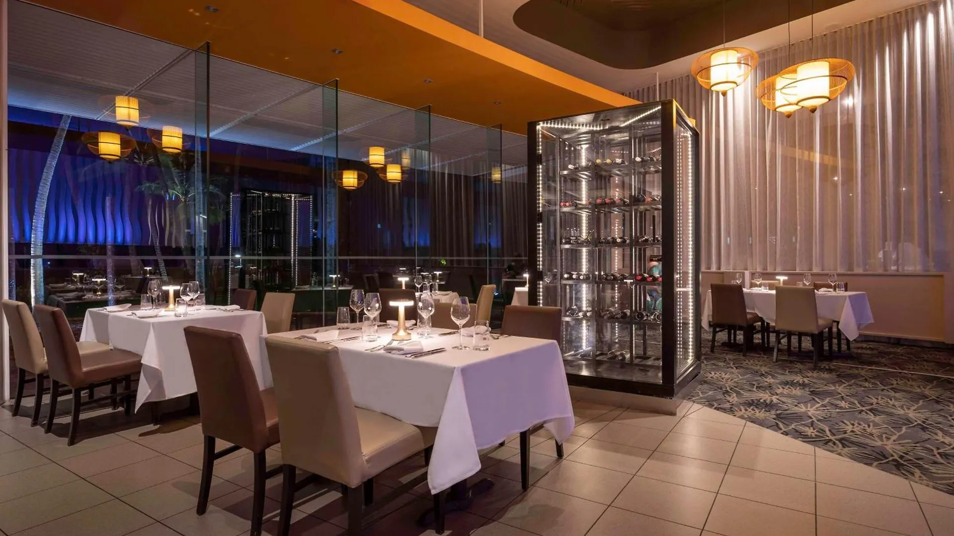 Hilton Cairns Hotel